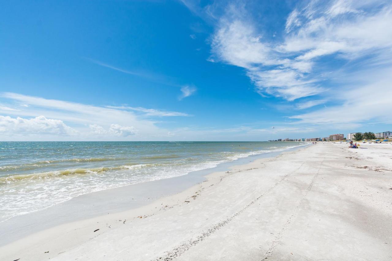 301 Beach Place Condos St. Pete Beach Esterno foto