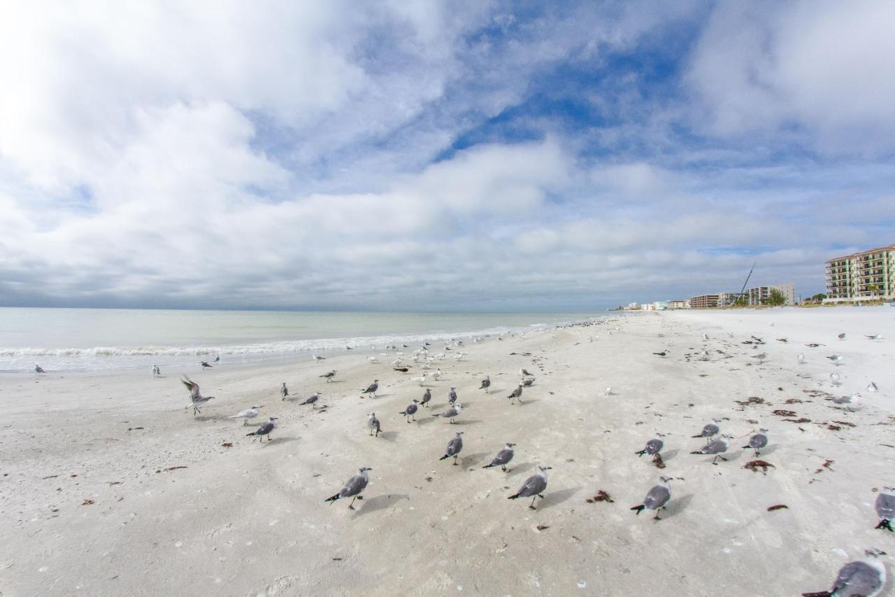 301 Beach Place Condos St. Pete Beach Esterno foto