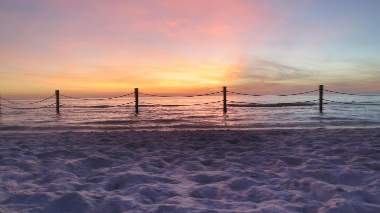 301 Beach Place Condos St. Pete Beach Esterno foto