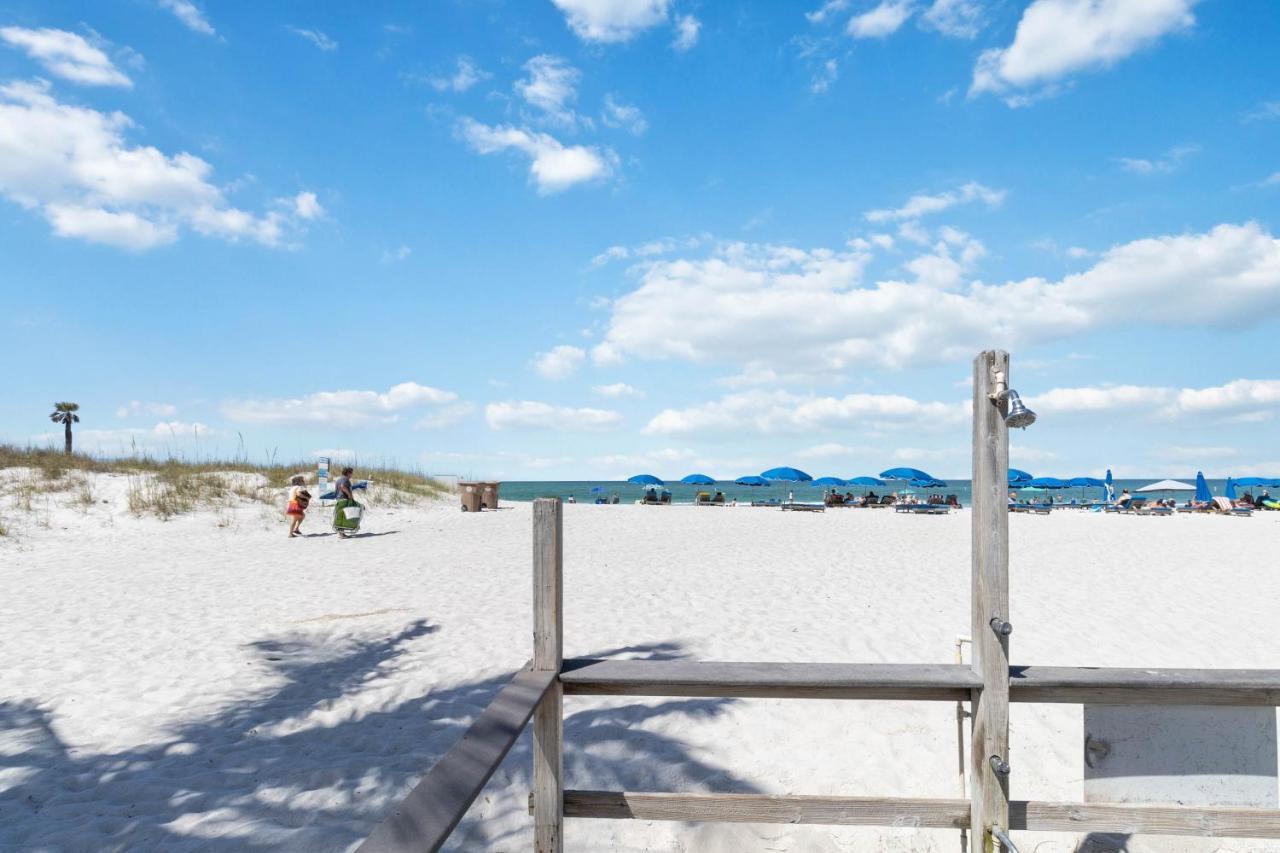 301 Beach Place Condos St. Pete Beach Esterno foto