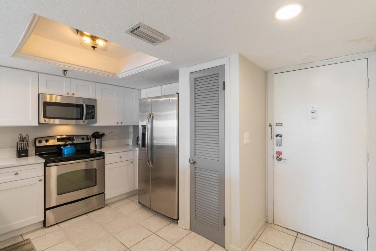 301 Beach Place Condos St. Pete Beach Esterno foto