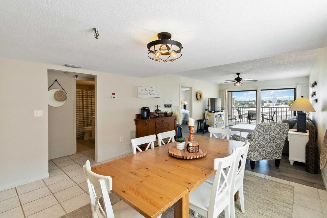 301 Beach Place Condos St. Pete Beach Esterno foto