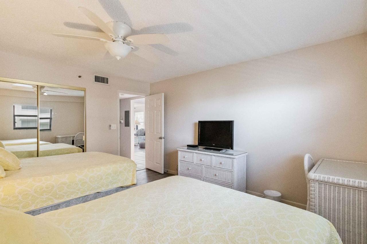301 Beach Place Condos St. Pete Beach Esterno foto