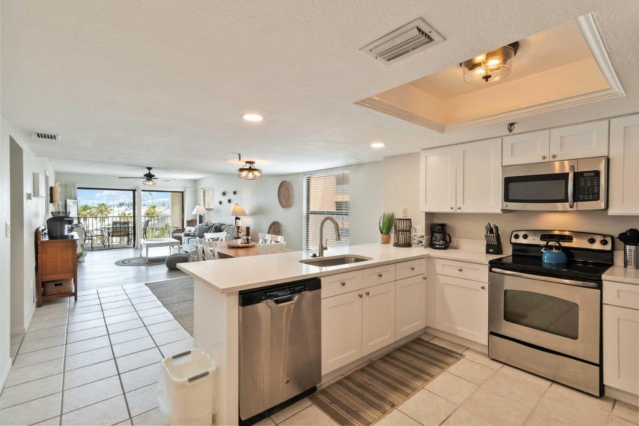 301 Beach Place Condos St. Pete Beach Esterno foto